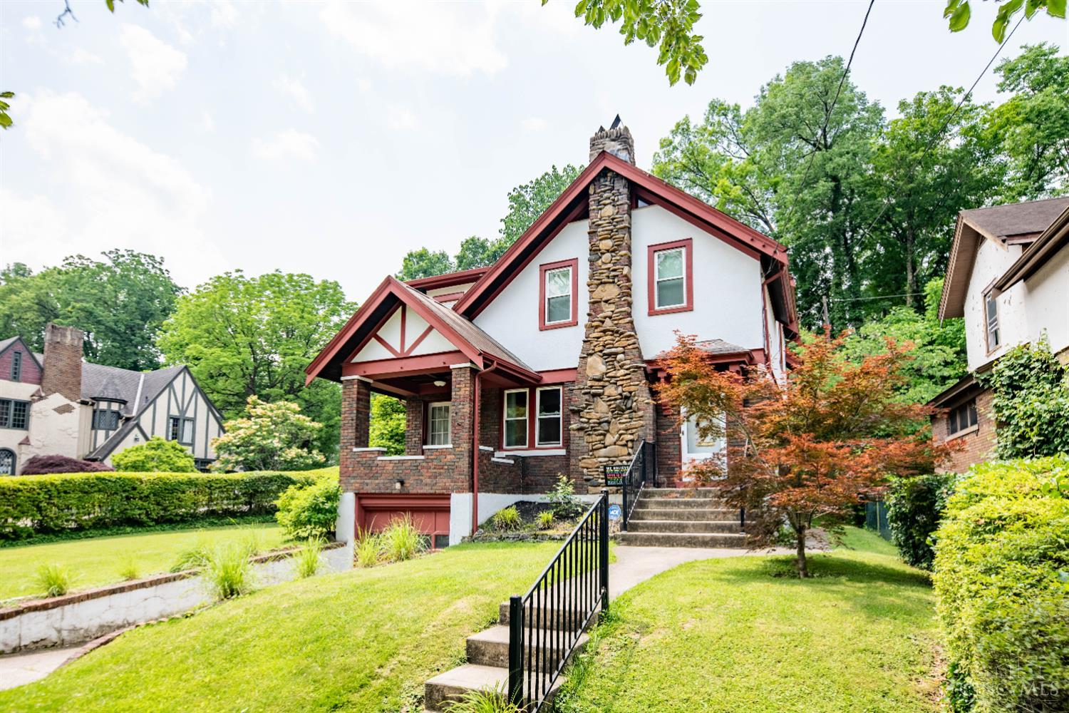 667 E Mitchell Avenue, Cincinnati, Ohio image 3
