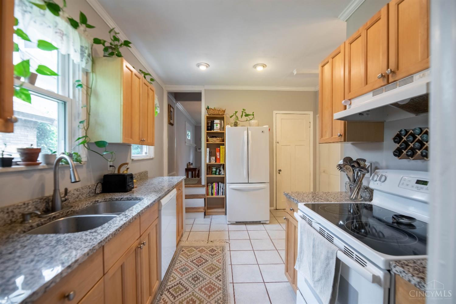 667 E Mitchell Avenue, Cincinnati, Ohio image 14
