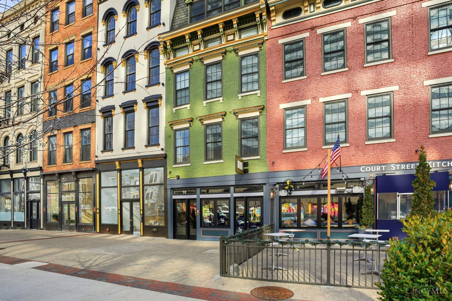 11 E Court Street 303