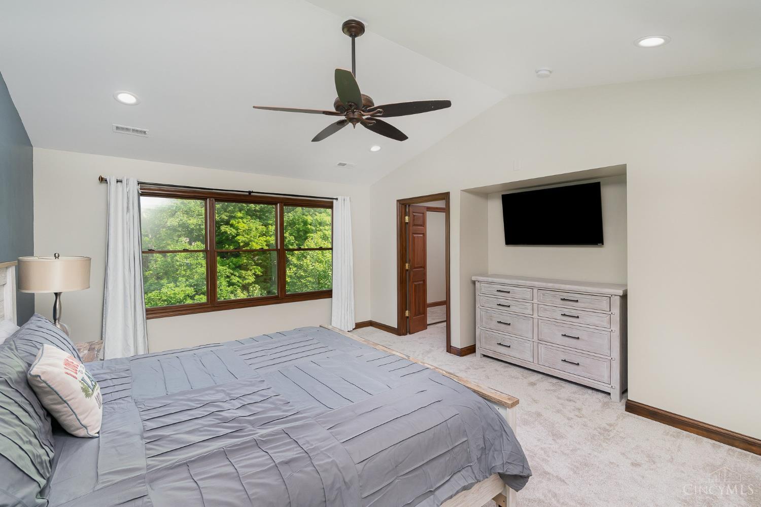 1753 E Cove Circle, Lawrenceburg, Indiana image 31