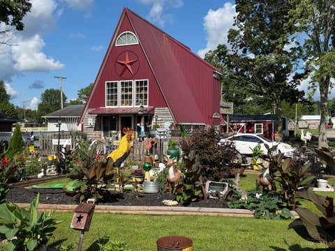 Homes For Sale - 204 N Sycamore St<br/> Lynchburg, OH 45142