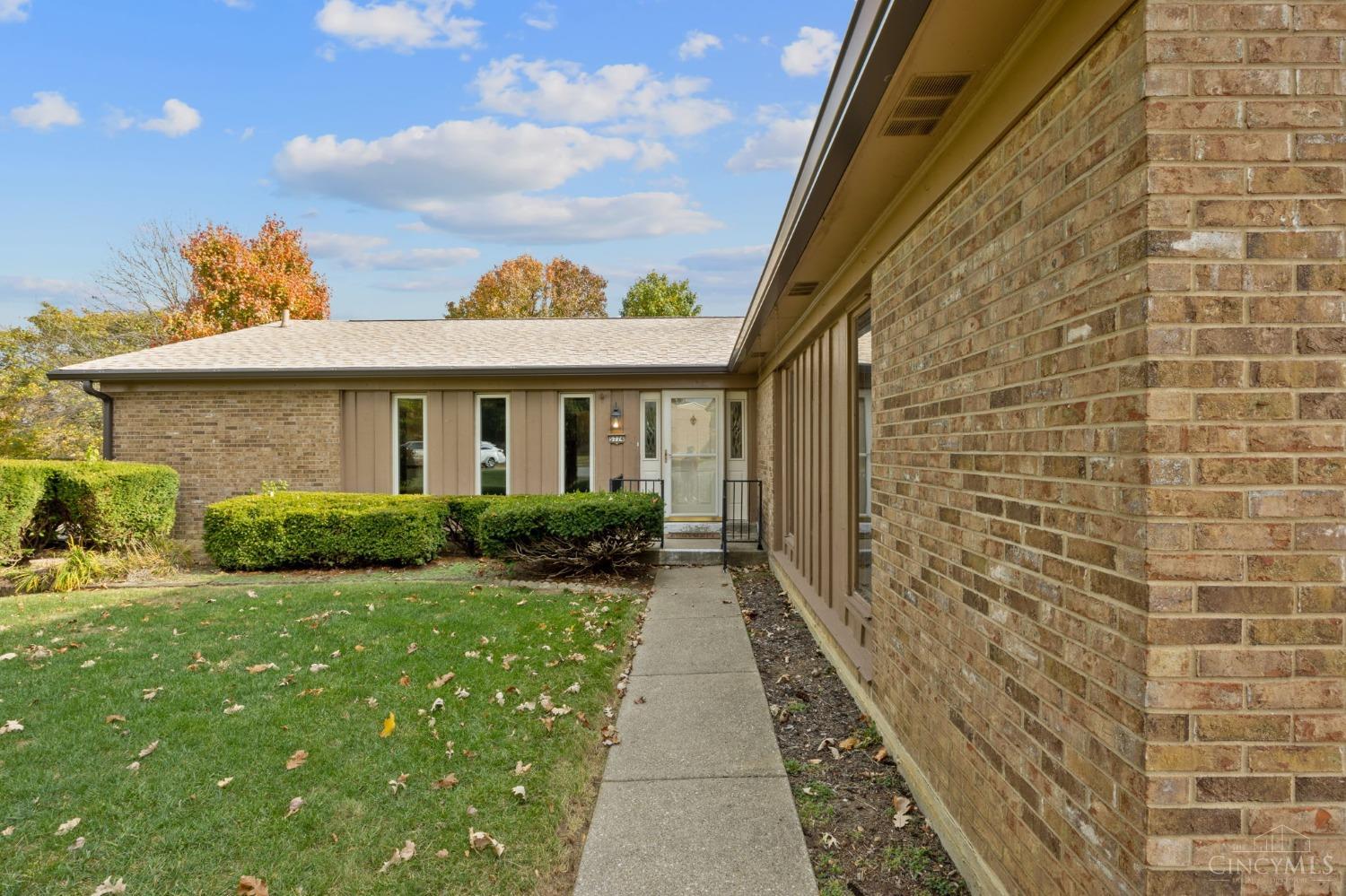 5774 Chesterfield Court, Fairfield, Ohio image 14