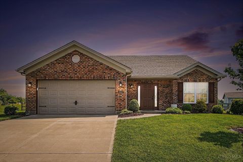 Photo of 402 Gorham DR, Hamilton, OH 45013 (MLS # 1880020)