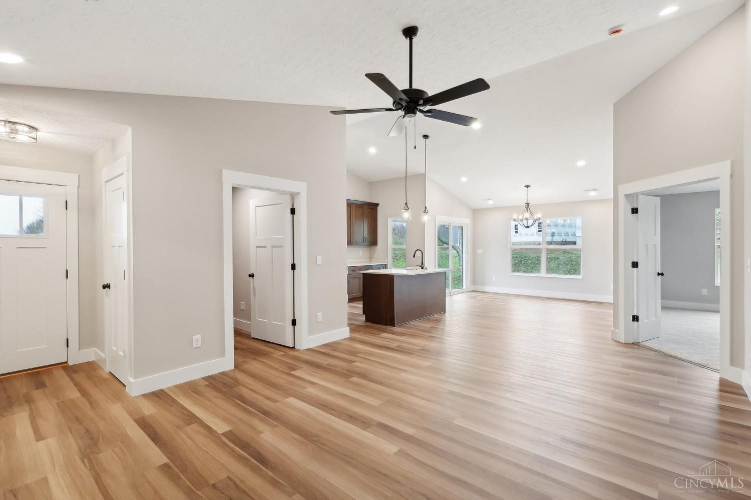 5017 Waterford Lane, Middletown, Ohio image 15