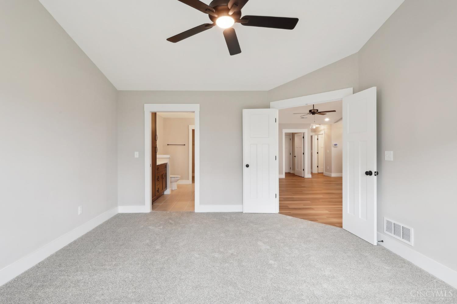5017 Waterford Lane, Middletown, Ohio image 33