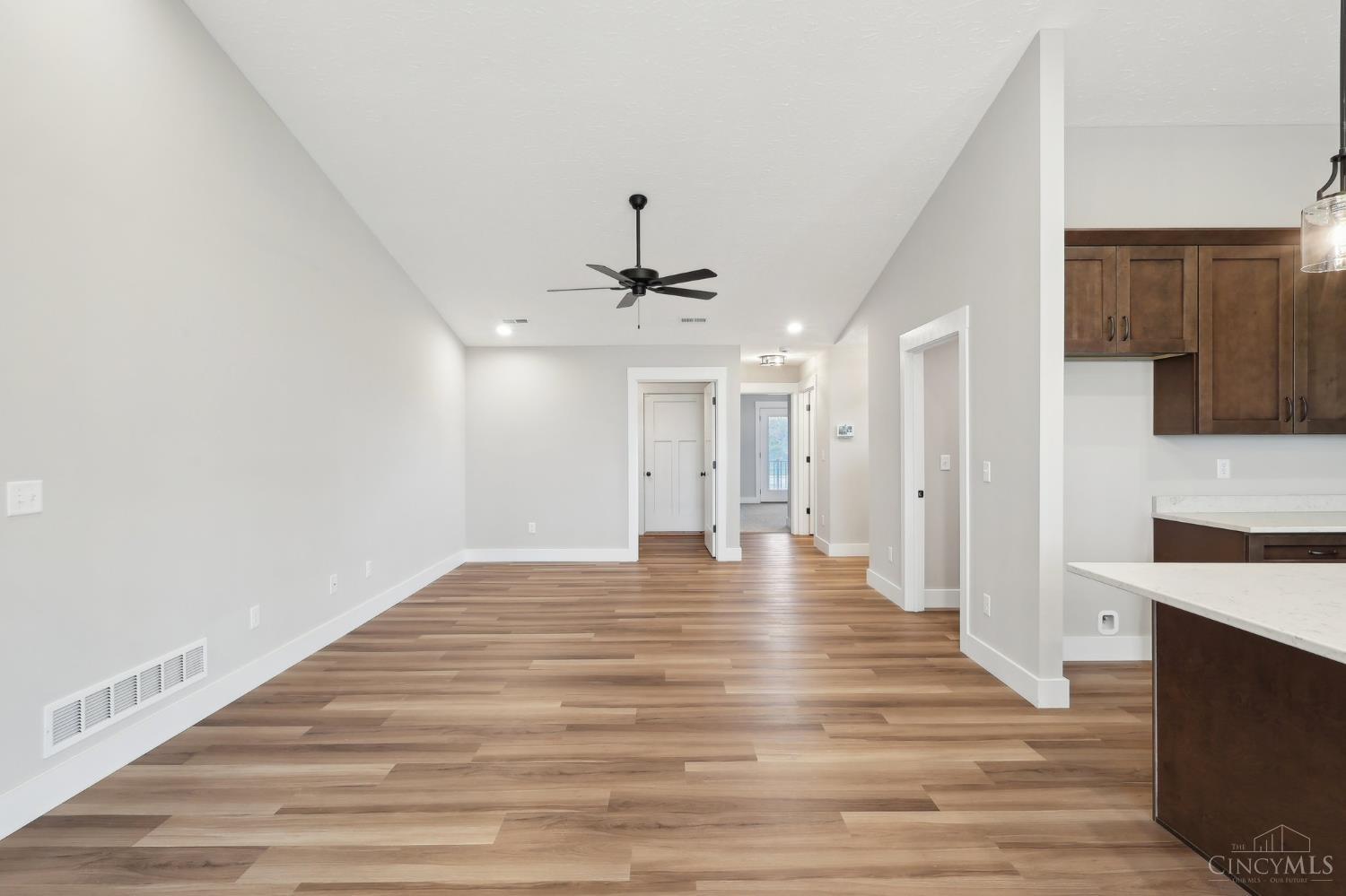 5017 Waterford Lane, Middletown, Ohio image 30