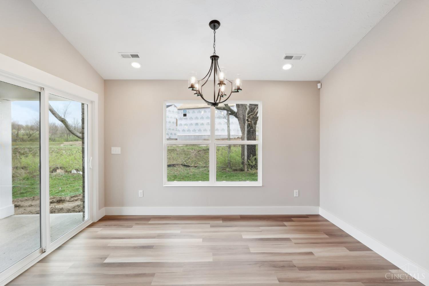5017 Waterford Lane, Middletown, Ohio image 25