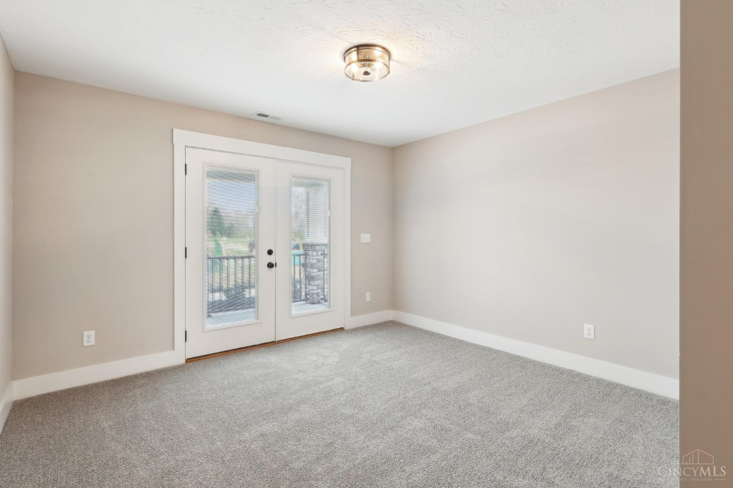 5017 Waterford Lane, Middletown, Ohio image 43