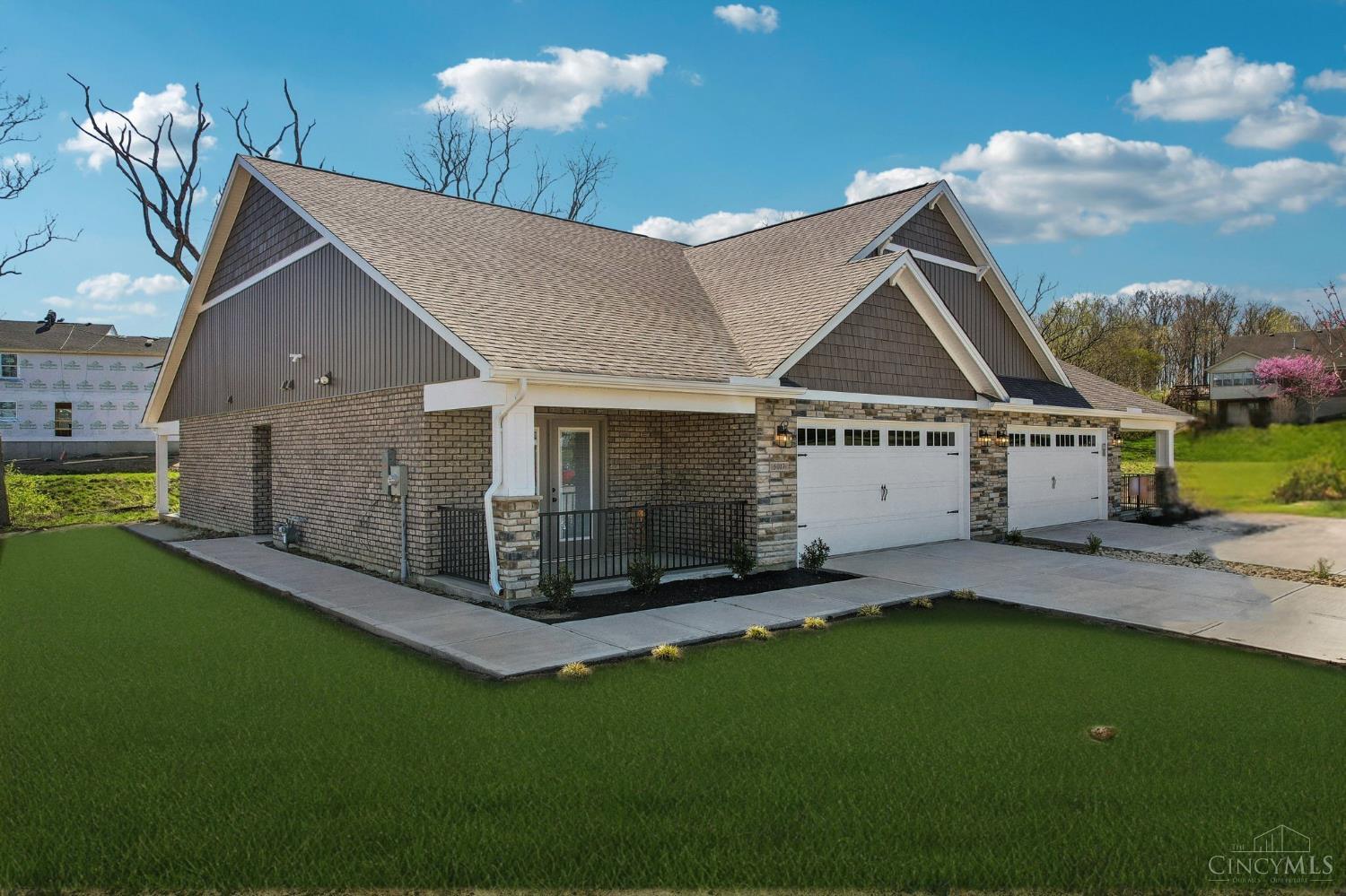 5017 Waterford Lane, Middletown, Ohio image 1