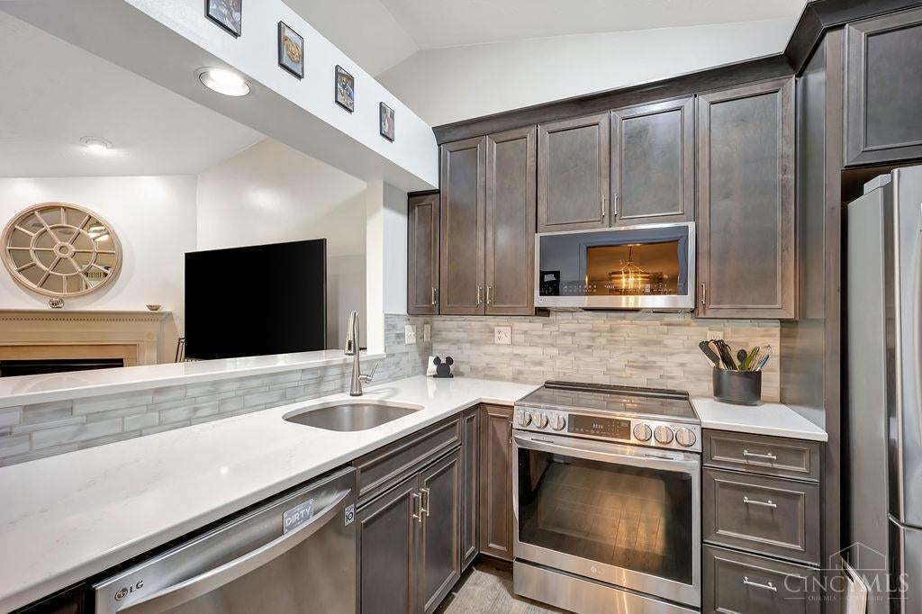 7893 Jessies Way 303