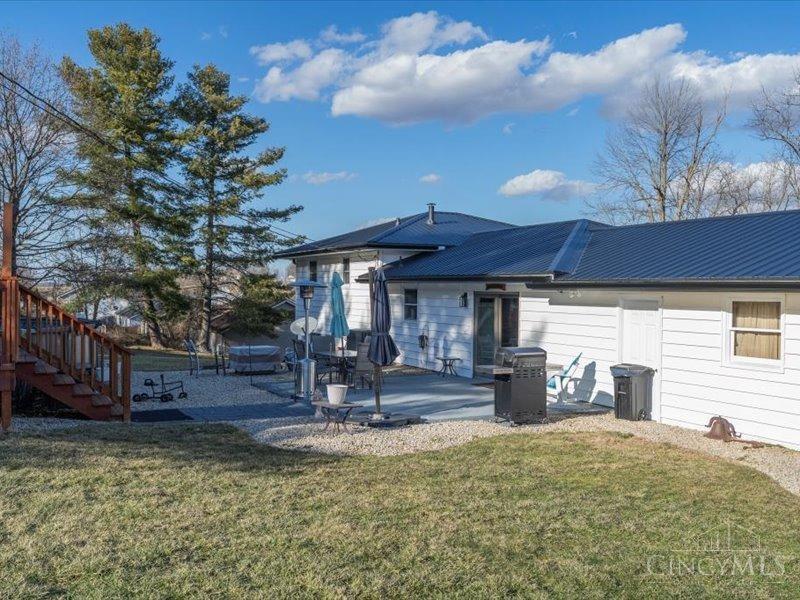 109 Elizabeth Drive, Hillsboro, Ohio image 2