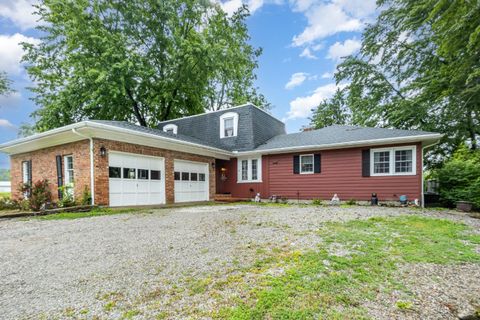 Photo of 20 Lakeview Acres Drive, Georgetown, OH 45121 (MLS # 1862993)