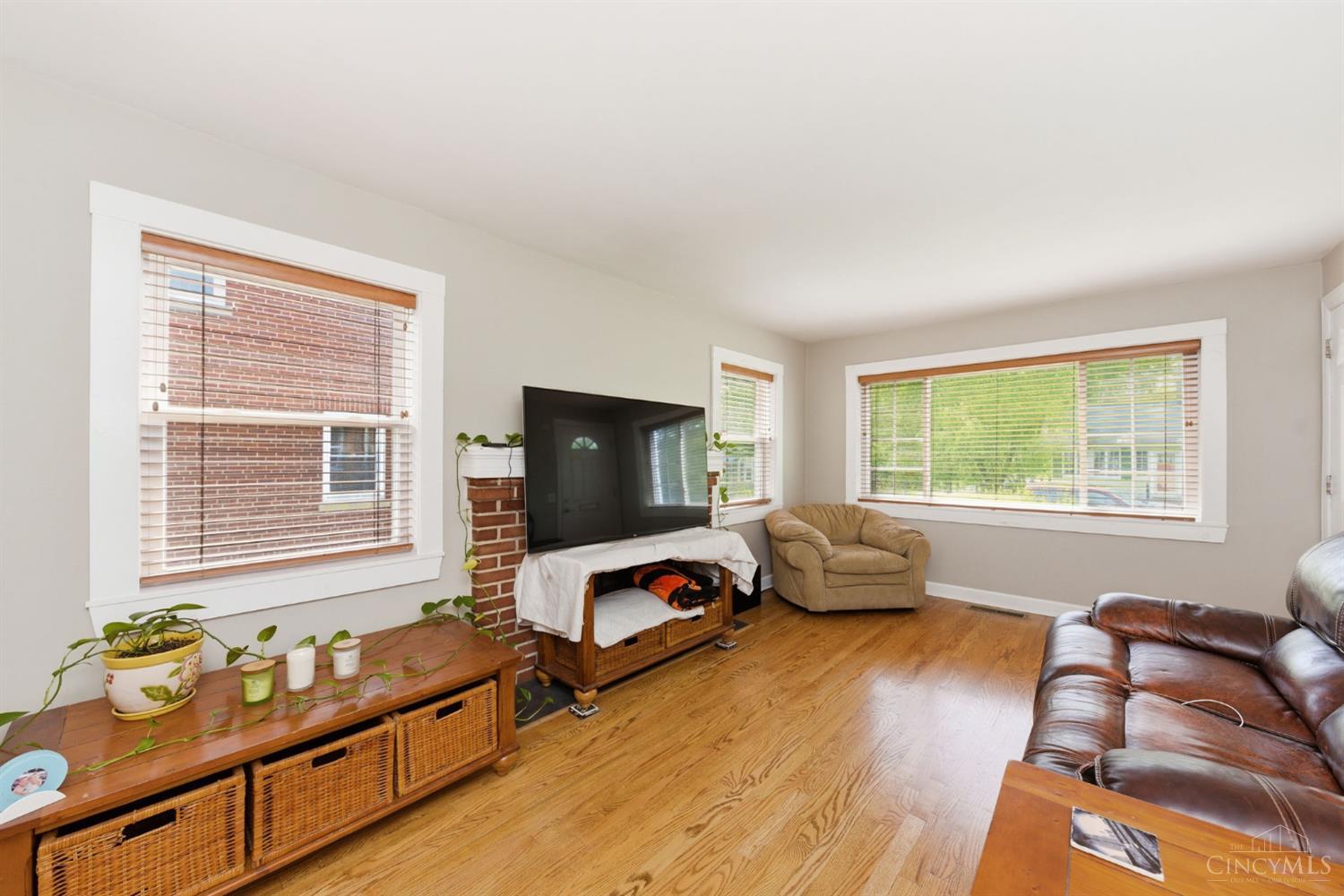 6148 Cambridge Avenue