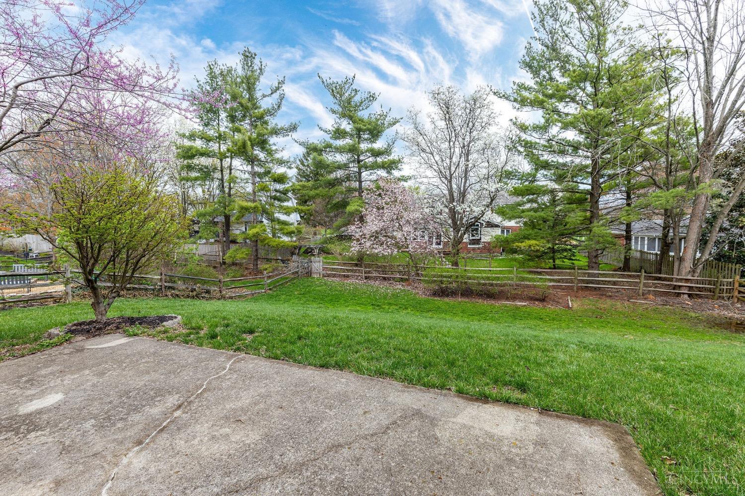 7692 West Lake Drive, West Chester, Ohio image 36