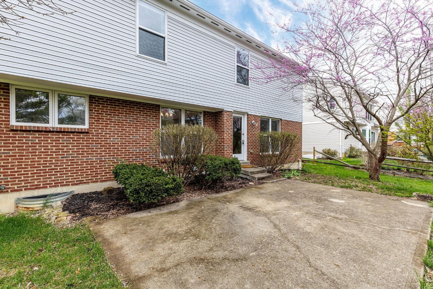 7692 West Lake Drive, West Chester, Ohio image 33