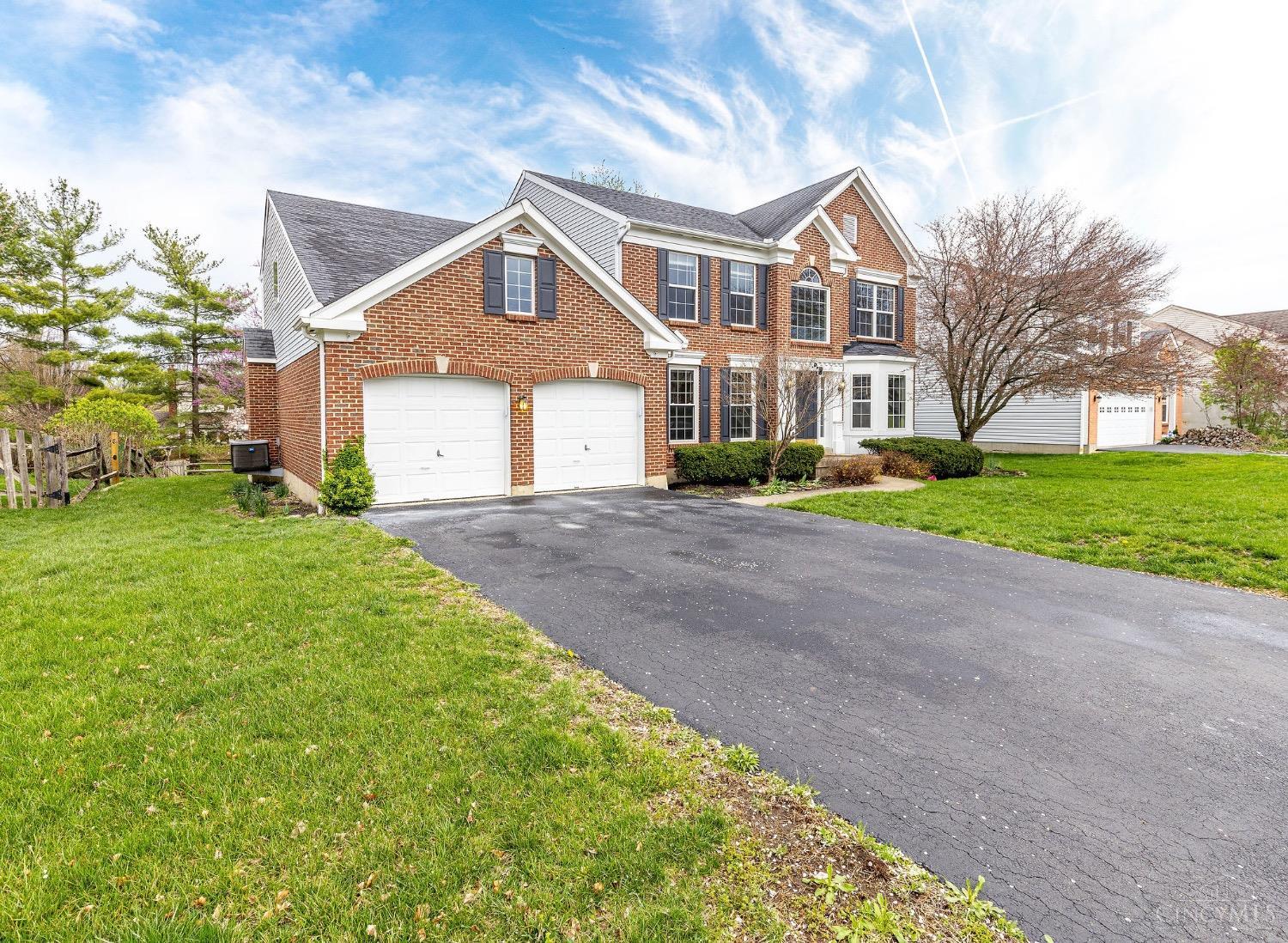 7692 West Lake Drive, West Chester, Ohio image 2
