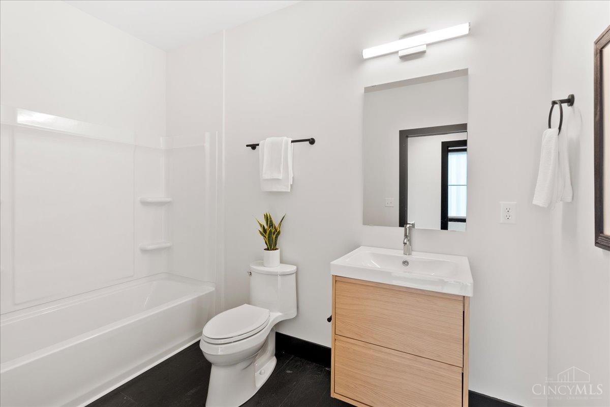 3535 Eden Avenue, Cincinnati, Ohio image 33