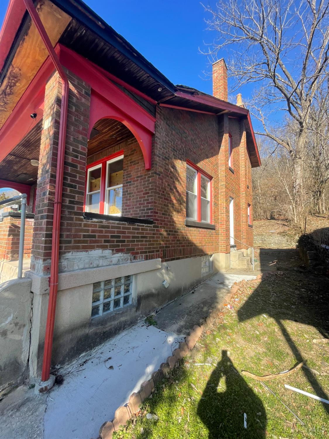 2044 Queen City Avenue