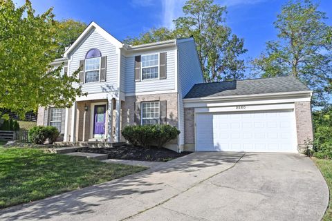 Photo of 2560 Coveyrun Court, Cincinnati, OH 45230 (MLS # 1857236)