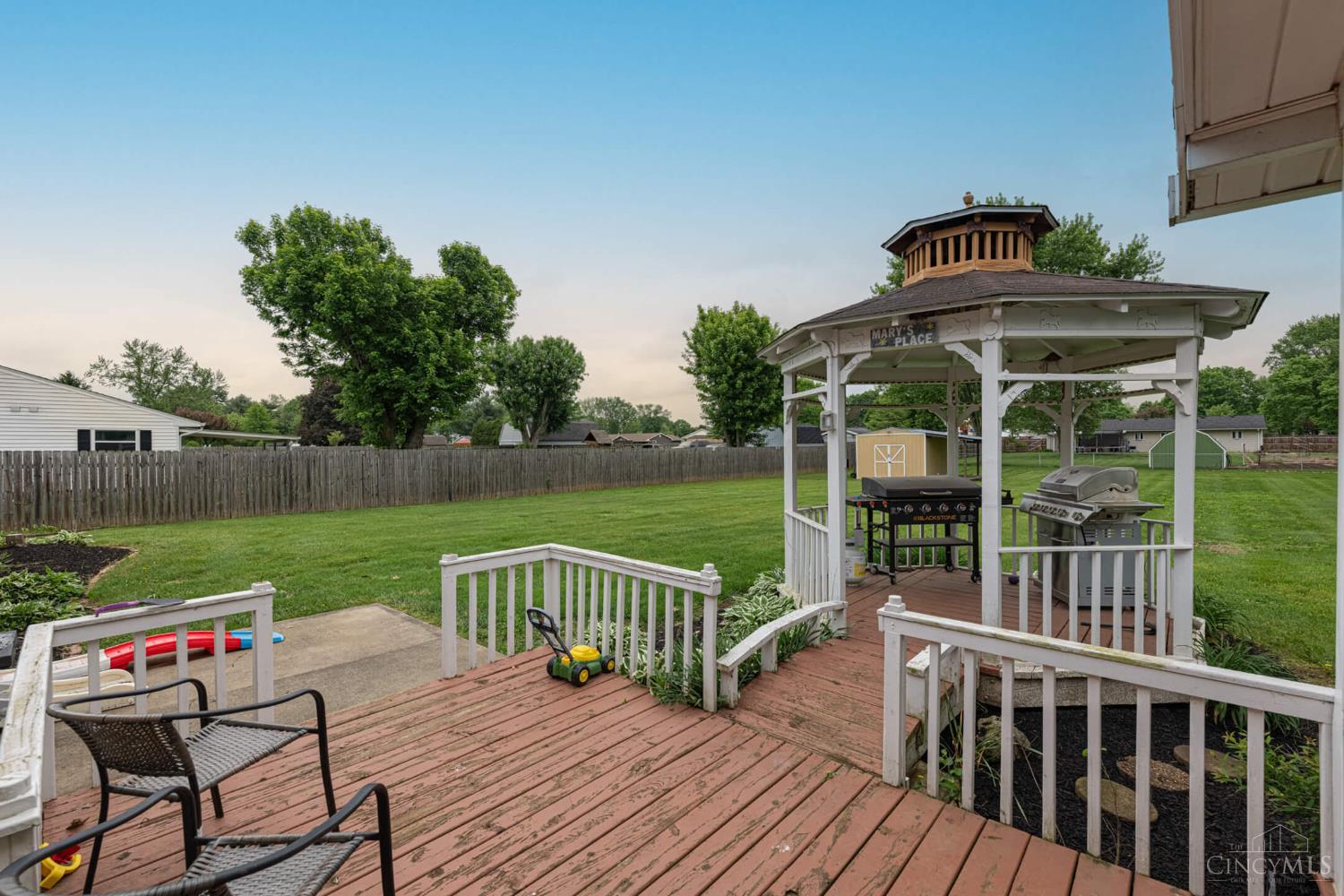 8588 Twincreek Drive, Franklin, Ohio image 24