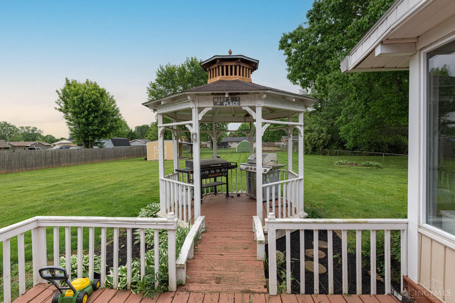 8588 Twincreek Drive, Franklin, Ohio image 25