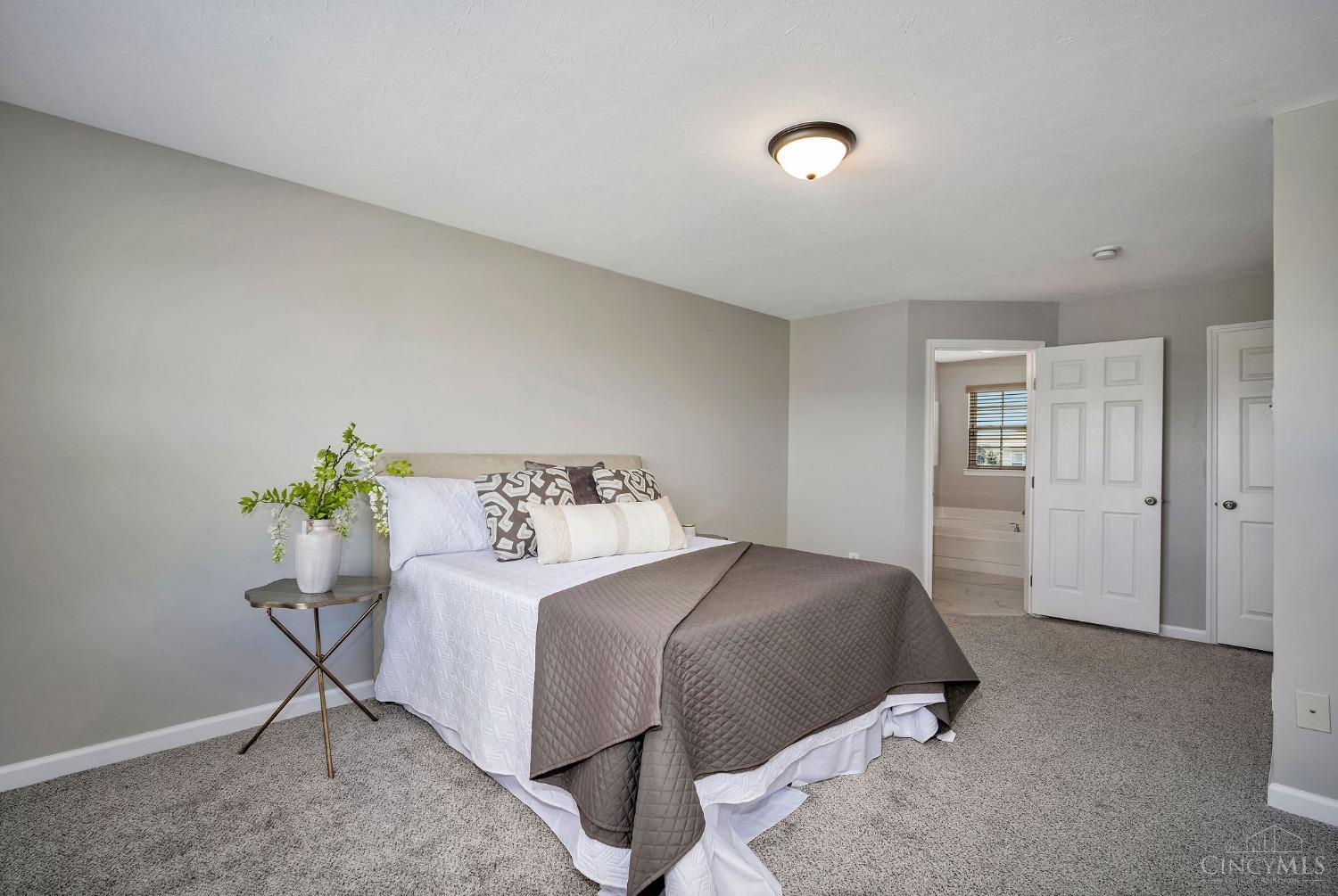 8105 Vegas Circle, West Chester, Ohio image 18