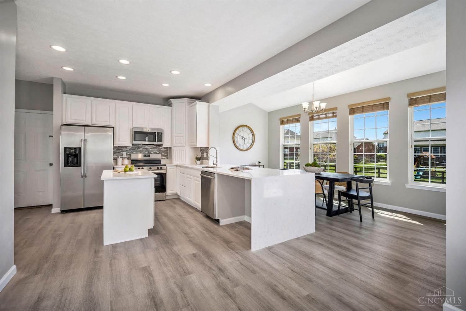 8105 Vegas Circle, West Chester, Ohio image 2