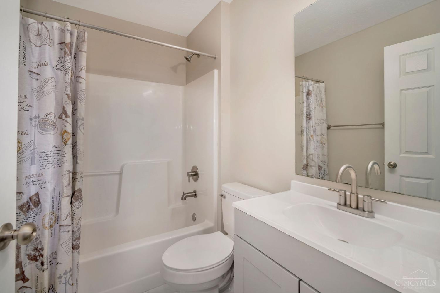 8105 Vegas Circle, West Chester, Ohio image 25