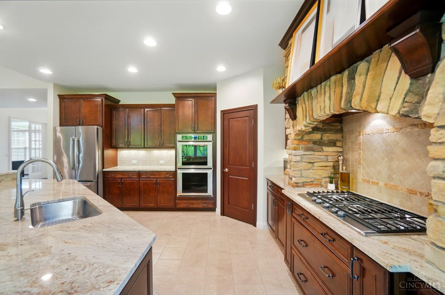 4685 Country Downs Drive, Mason, Ohio image 18