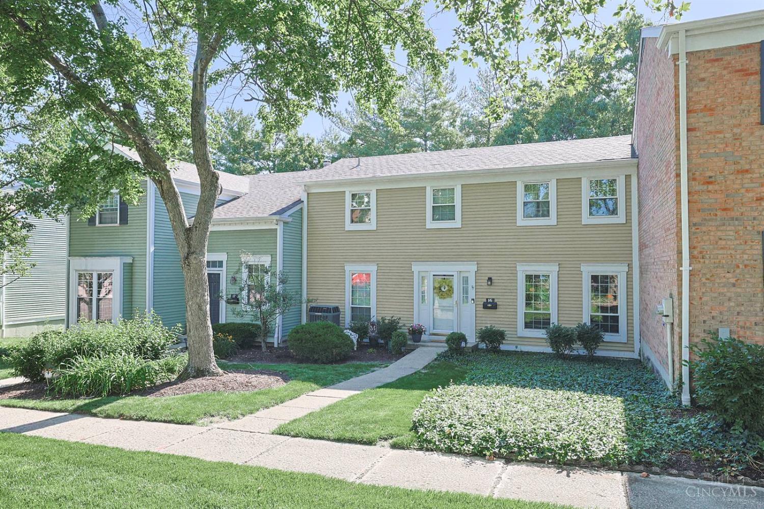 16 N Applewood Court