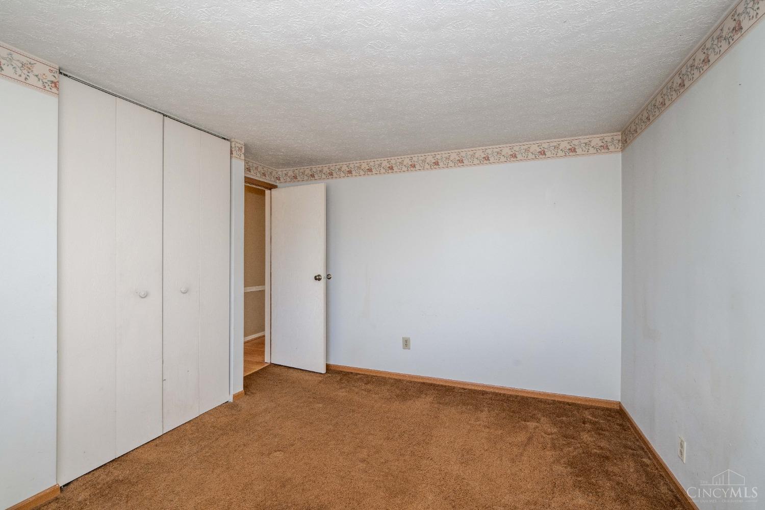 39 Kensington Drive, Hamilton, Ohio image 20
