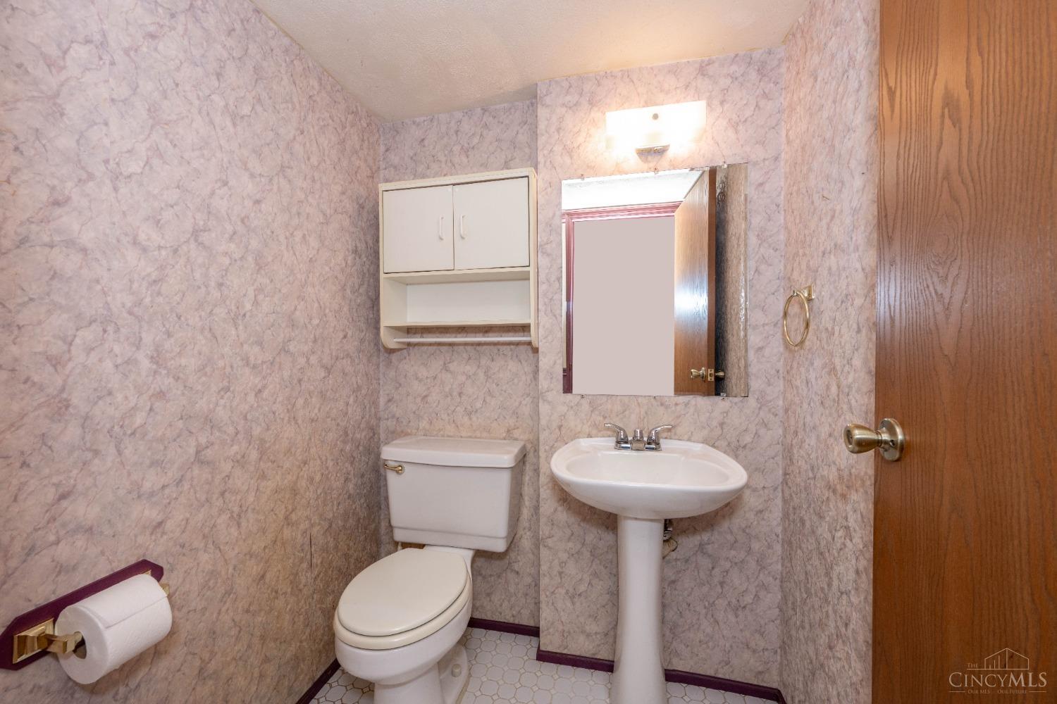 39 Kensington Drive, Hamilton, Ohio image 24