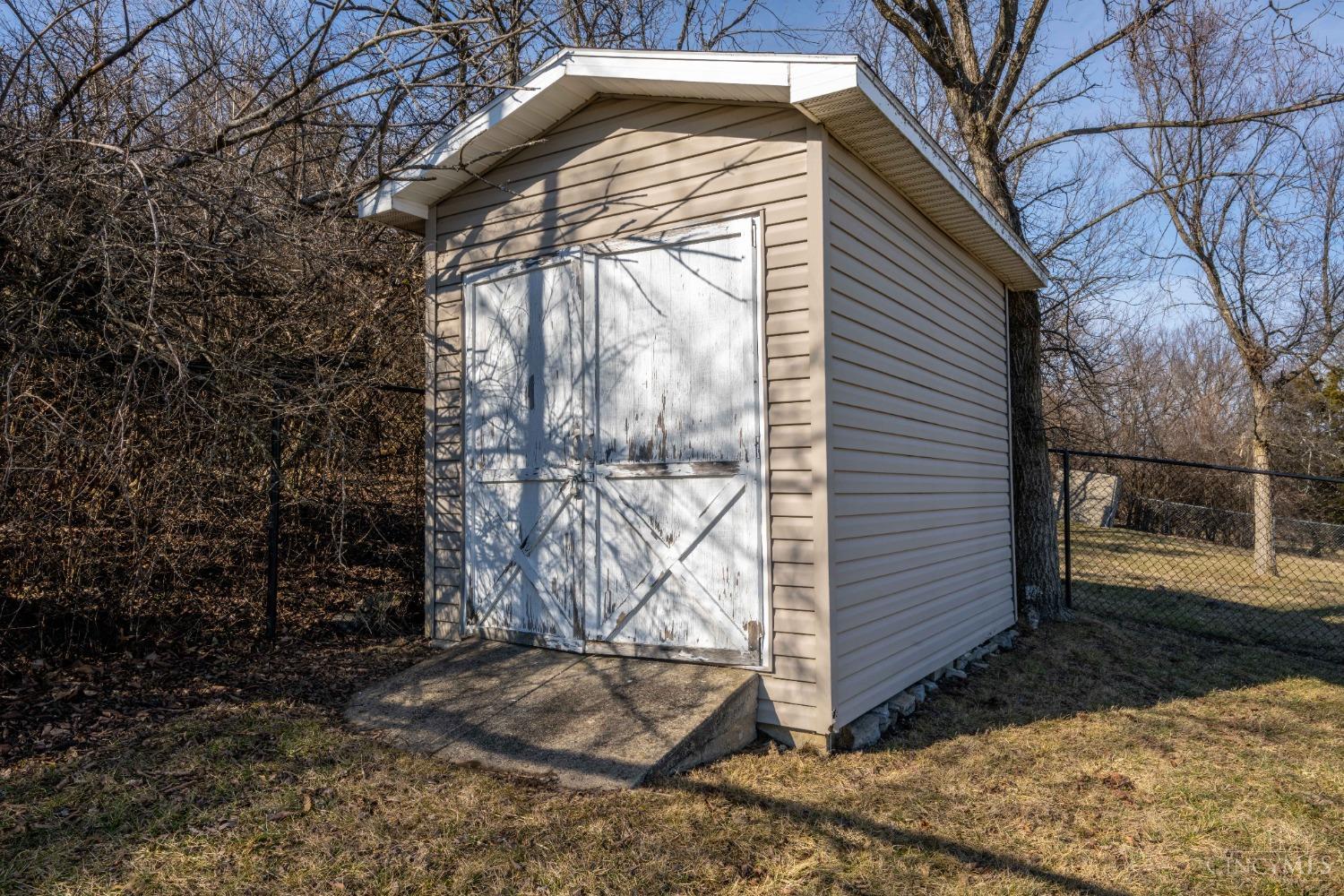 39 Kensington Drive, Hamilton, Ohio image 32