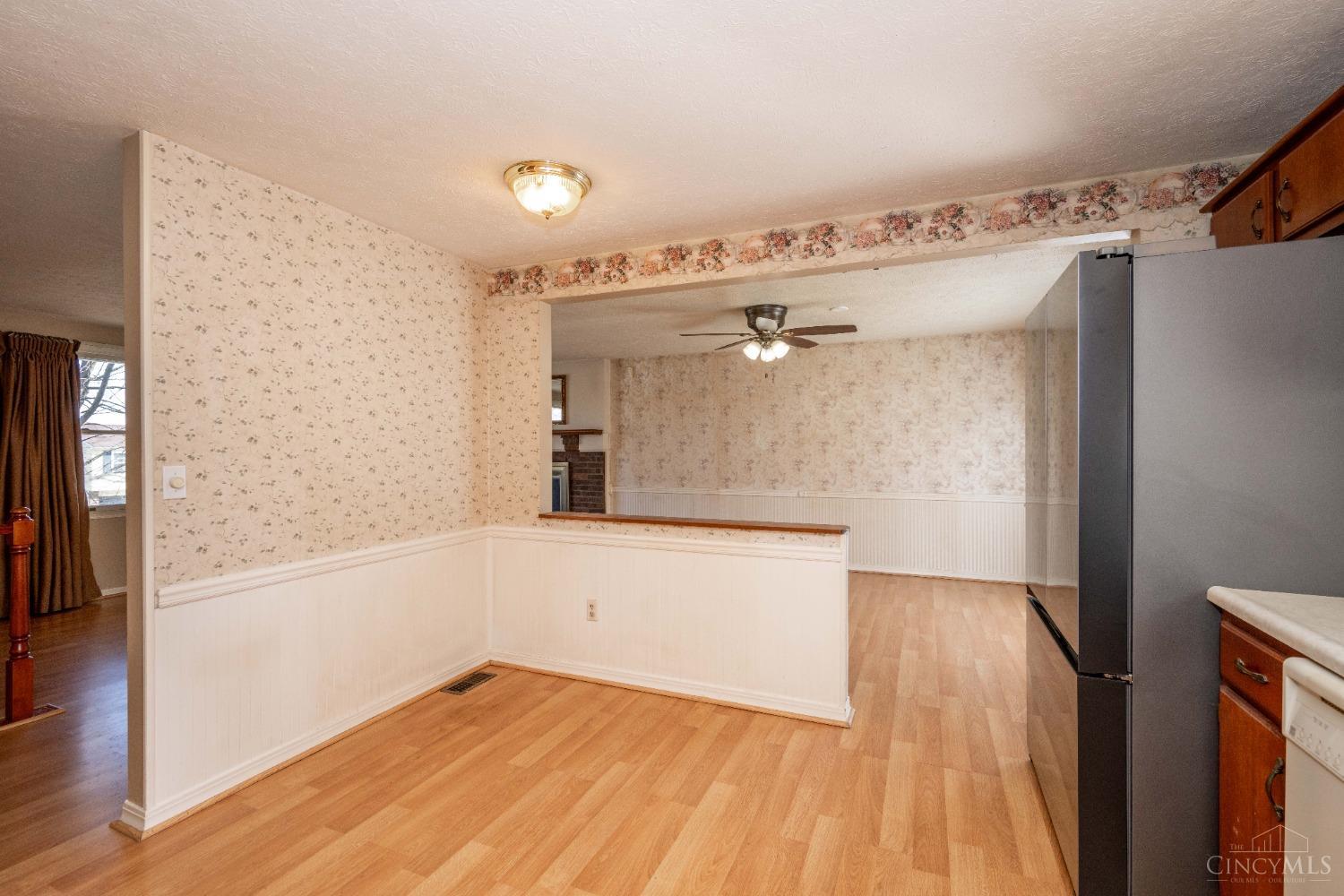 39 Kensington Drive, Hamilton, Ohio image 6