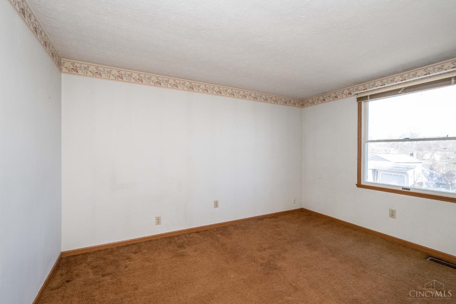 39 Kensington Drive, Hamilton, Ohio image 19