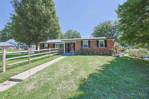 Photo of 8475 Summitridge Drive, Cincinnati, OH 45255 (MLS # 1889428)