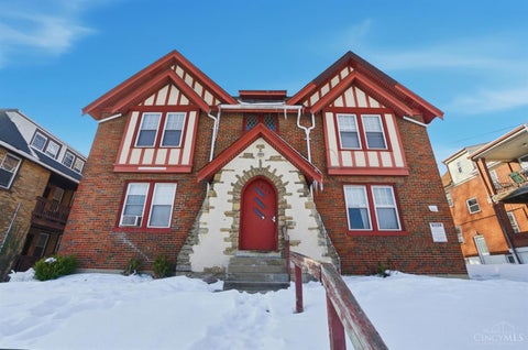 Apartment For Sale - 1025 Dana Avenue<br/> Hamilton County, Cincinnati, OH 45229
