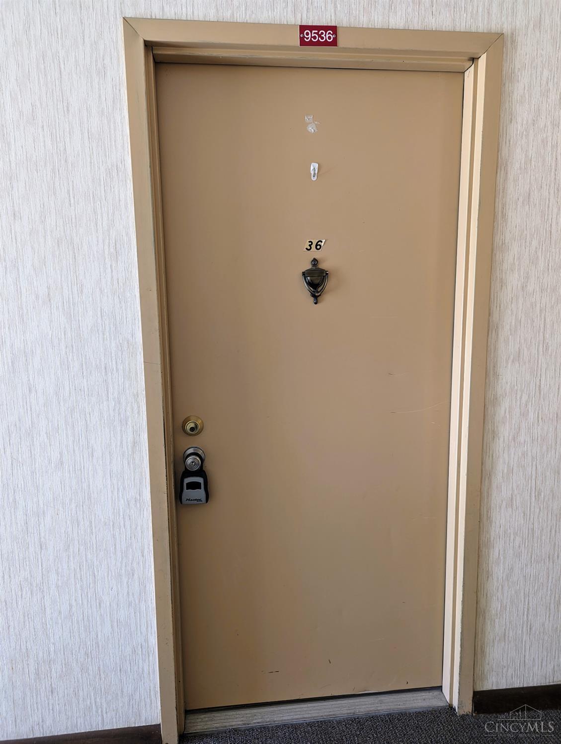 9536 Woodland Hills Drive