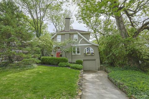 Photo of 3219 Hardisty Avenue, Cincinnati, OH 45208 (MLS # 1876939)