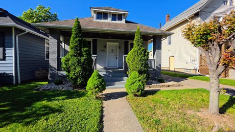 Photo of 2717 Lawndale Avenue, Cincinnati, OH 45212 (MLS # 1876570)