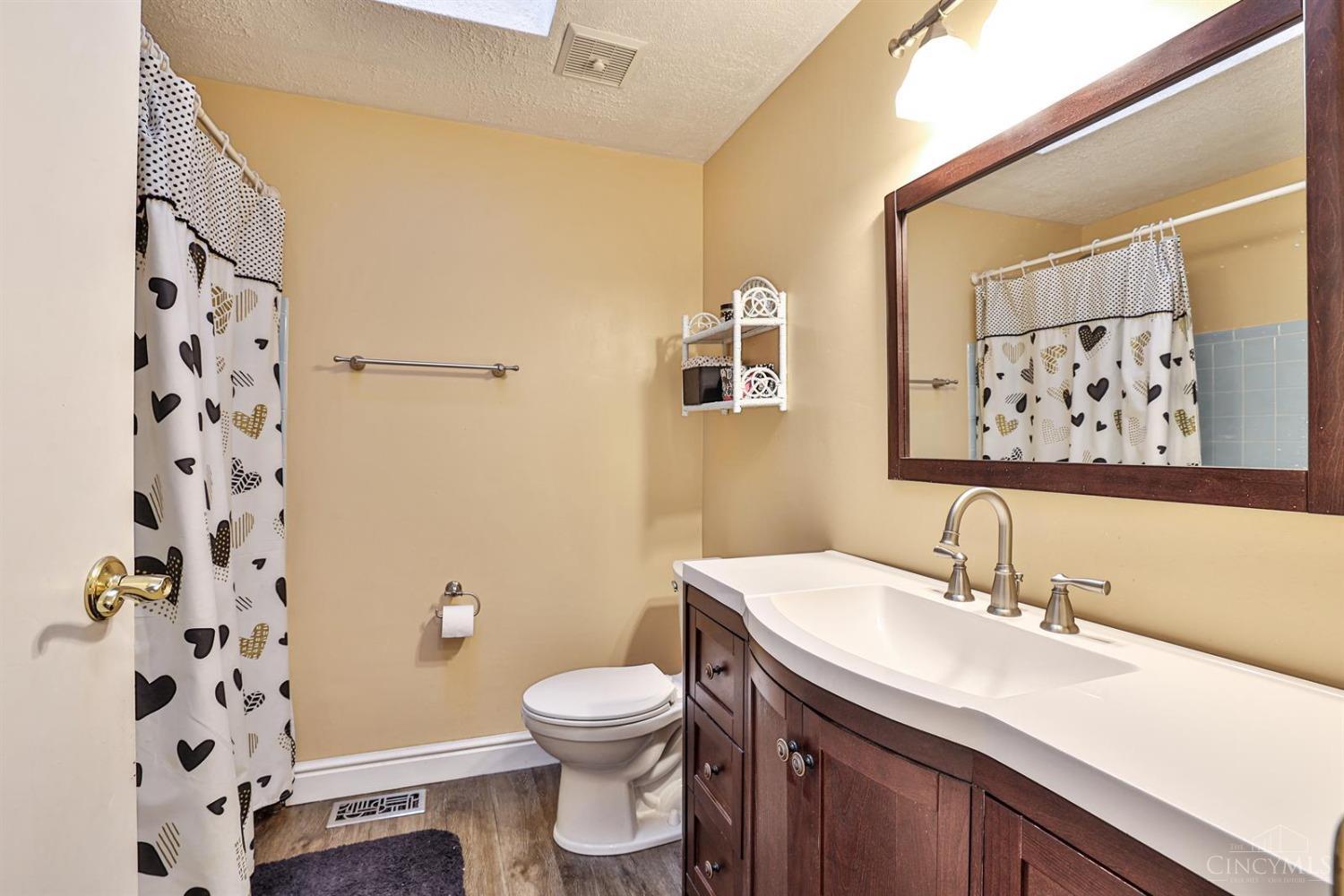5880 Buckwheat Road, Miami Twp, Ohio image 30