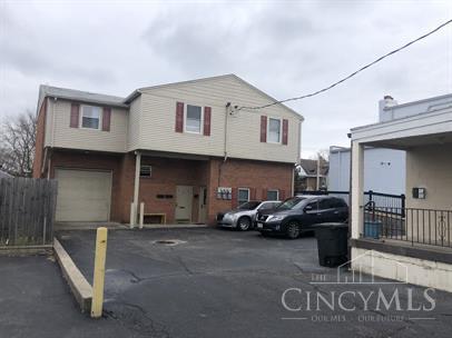 Cheviot, Ohio 45211, United States, 1 Bedroom Bedrooms, ,2 BathroomsBathrooms,Residential,Active,194833