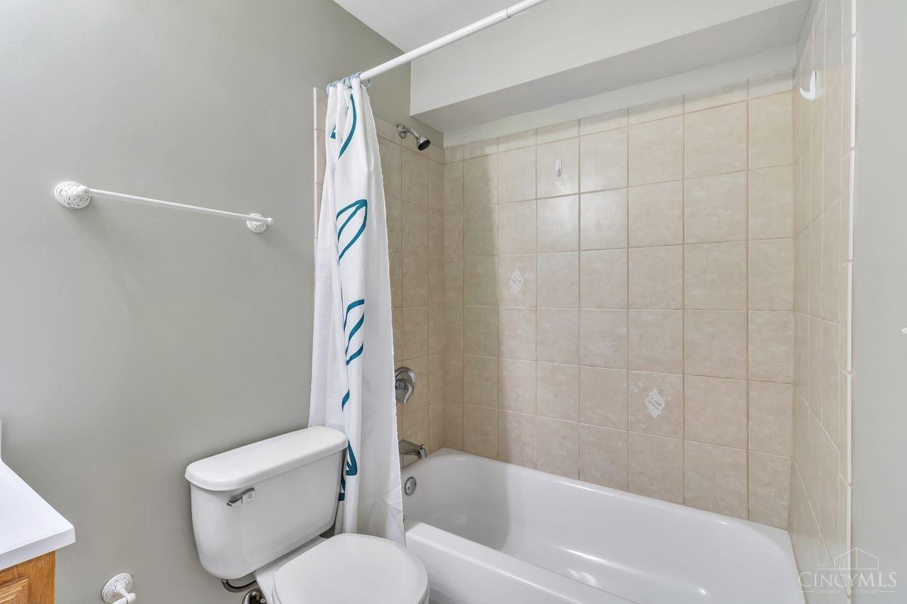 9653 Deer Track Road, West Chester, Ohio image 32