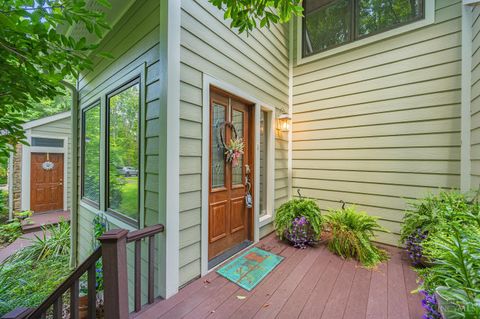 Photo of 7 Laurelwood Drive, Milford, OH 45150 (MLS # 1885594)