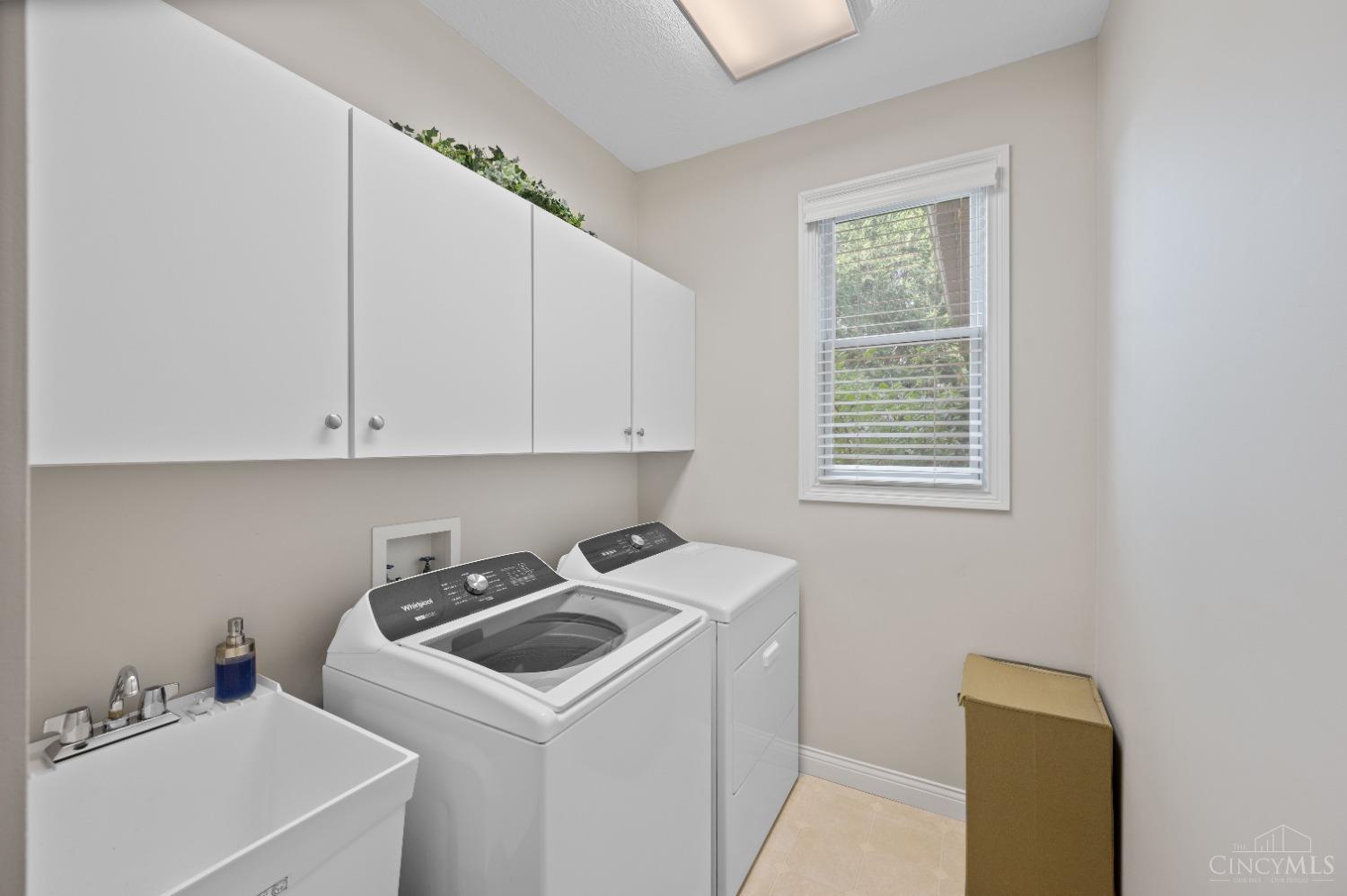 2395 Clara Bea Lane, Fairfield, Ohio image 36
