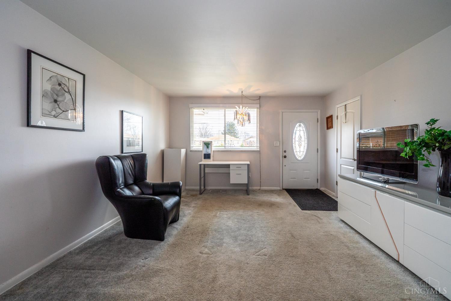 1033 Burchcliff Circle