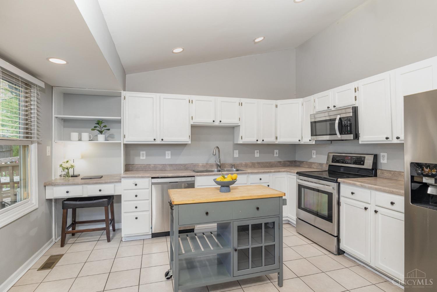 5469 Hanover Circle, Cincinnati, Ohio image 11