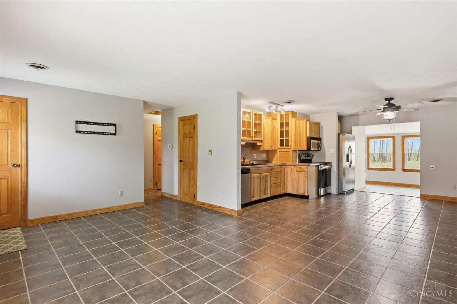 6478 E Lake Shore Drive