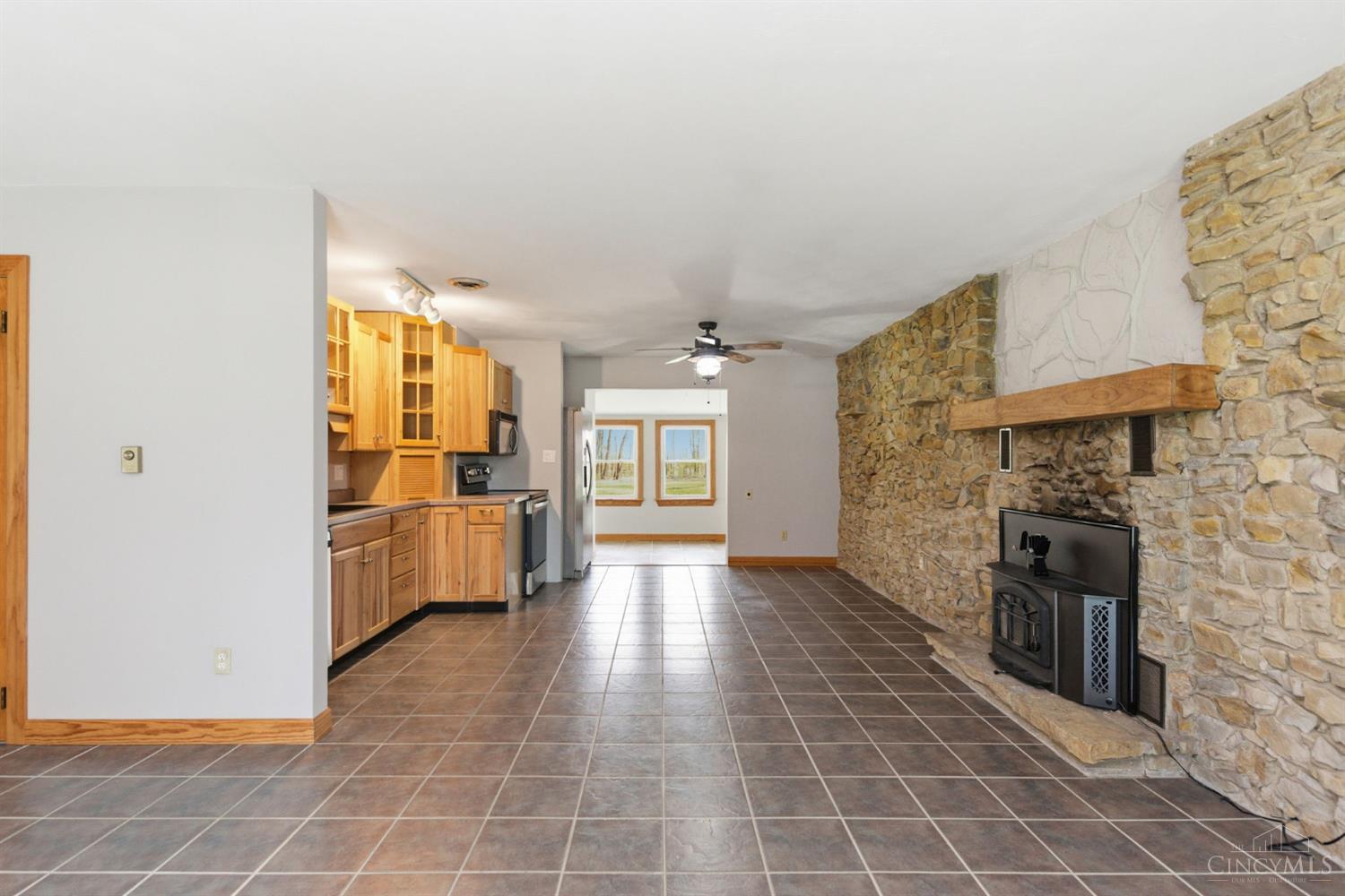 6478 E Lake Shore Drive