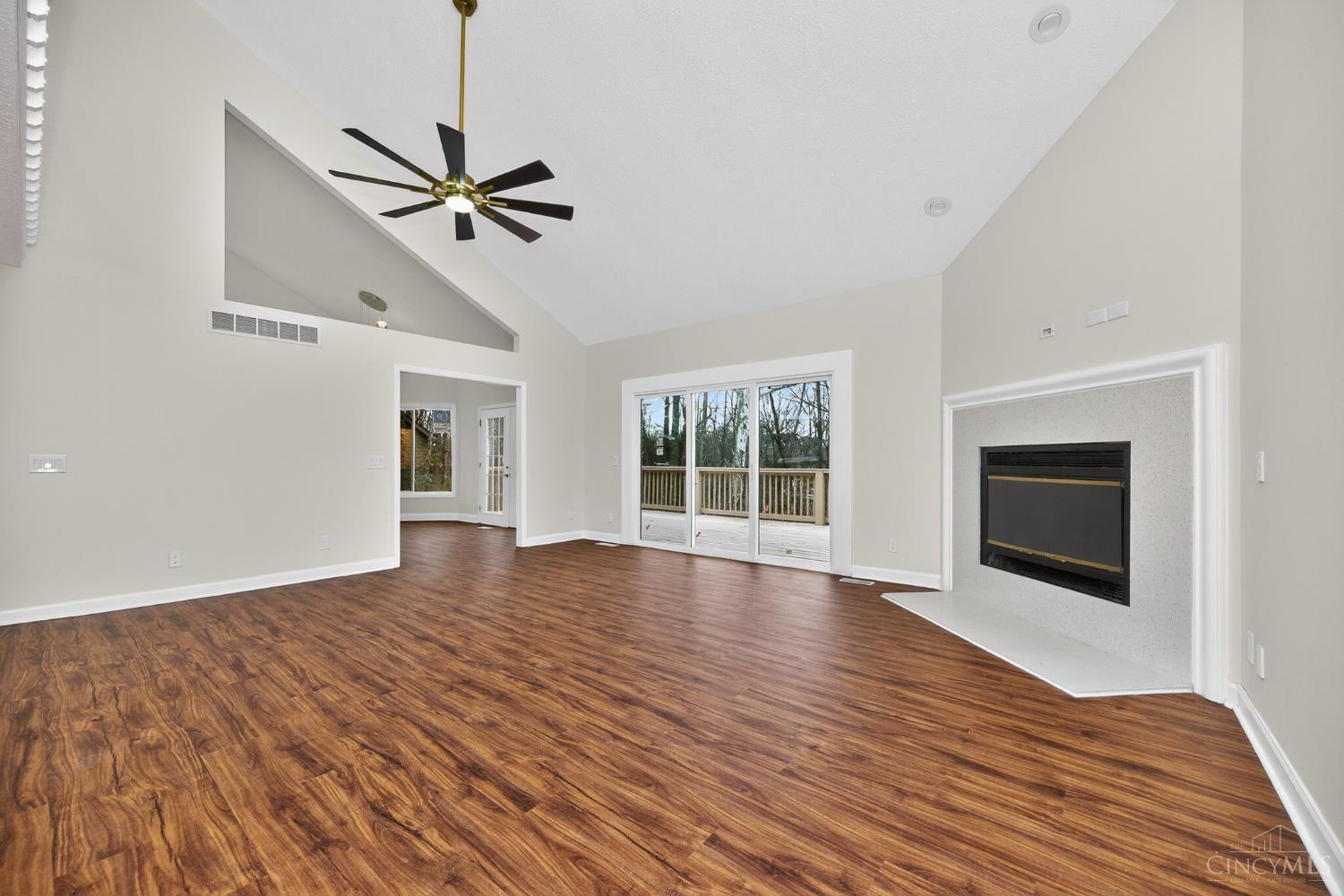 811 Wind Bluff Point